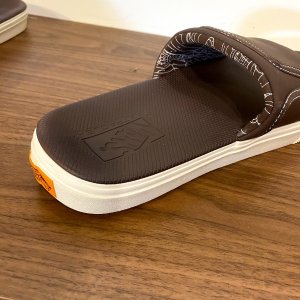 画像4: 【SALE30%OFF 】【VANSｘTUDOR COLLECTION】ULTRACUSH SLIDE-ON（1color/5size）【限定販売品】