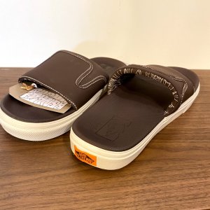画像5: 【SALE30%OFF 】【VANSｘTUDOR COLLECTION】ULTRACUSH SLIDE-ON（1color/5size）【限定販売品】