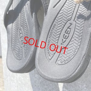 画像4: 【KEEN】メンズ コナ フリップ ティージー サンダル(２カラー4サイズ)