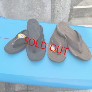 画像1: 【KEEN】メンズ コナ フリップ ティージー サンダル(２カラー4サイズ)