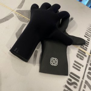 裏地はブラックジャージ素材