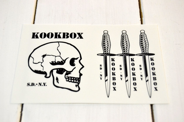 画像1: KOOKBOX　ThreeDaggerステッカー 
