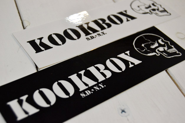画像: KOOKBOX SD.NY スモールステッカー（２カラー） 
